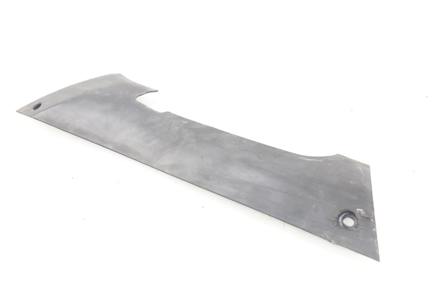 photo de LEFT LOWER FAIRING PEUGEOT KISBEE 2T 50 (2010 - 2017) - Technical close-up