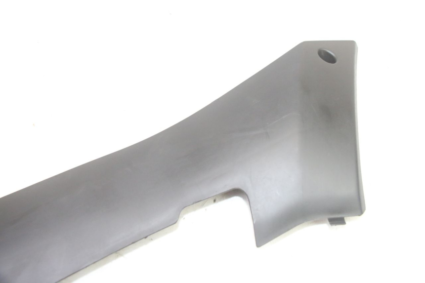 photo de LEFT LOWER FAIRING PEUGEOT KISBEE 2T 50 (2010 - 2017) - Alternative perspective