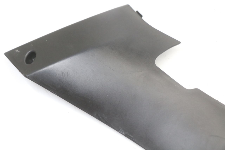 photo de LEFT LOWER FAIRING PEUGEOT KISBEE 4T 50 (2010 - 2017) - Component detail