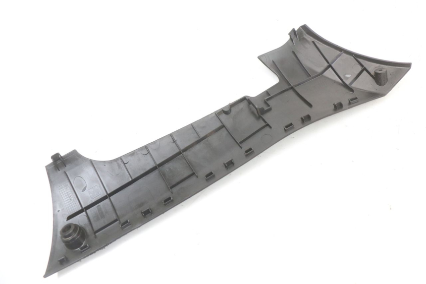 photo de LEFT LOWER FAIRING PEUGEOT KISBEE 4T 50 (2010 - 2017) - Product overview