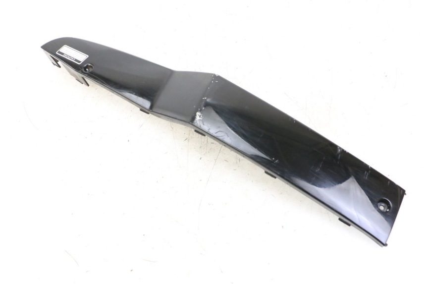 photo de LEFT BELLY PANEL KYMCO PEOPLE S 125 (2000 - 2008) - Technical close-up