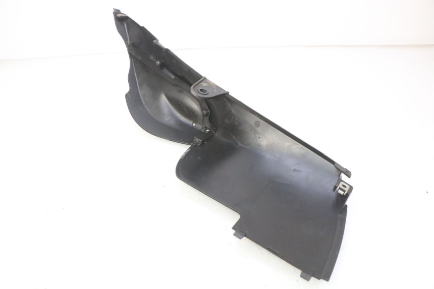 photo de LEFT LOWER FAIRING PIAGGIO LIBERTY IGET 4T 50 (2015 - 2020) - Alternative perspective