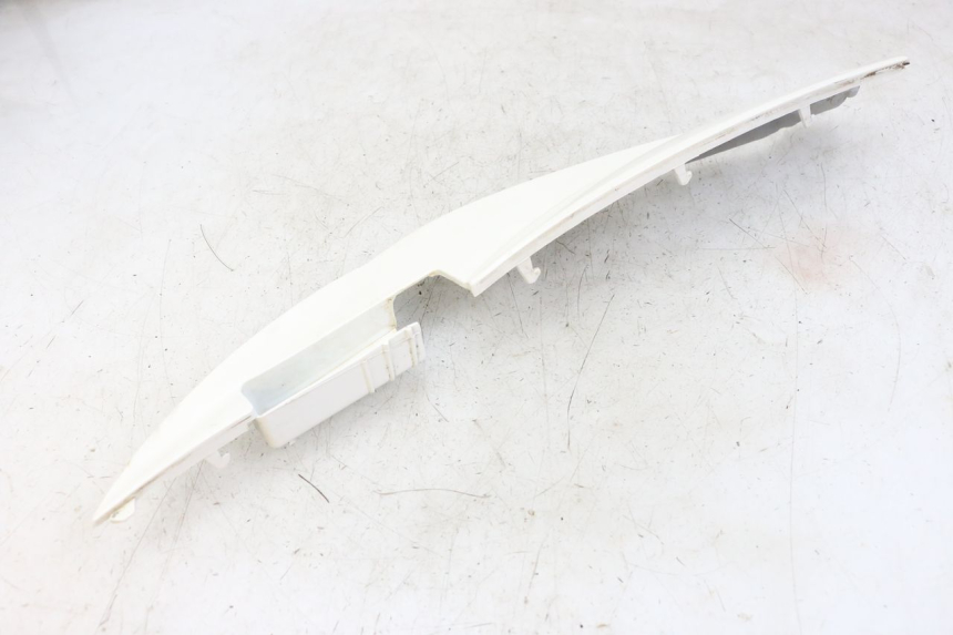 photo de LEFT LOWER FAIRING SYM MIO 50 (2011 - 2017) - Technical close-up