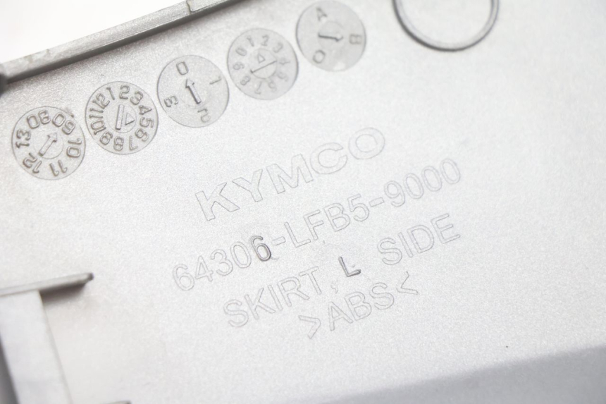 photo de LEFT BELLY PANEL KYMCO MOVIE S 125 (2009 - 2018) - Additional view of the item