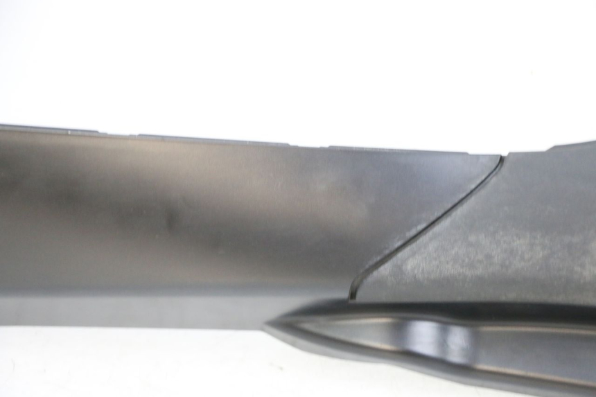 photo de LEFT BELLY PANEL PIAGGIO MP3 HPE 350 (2018 - 2020) - Supplementary product photo