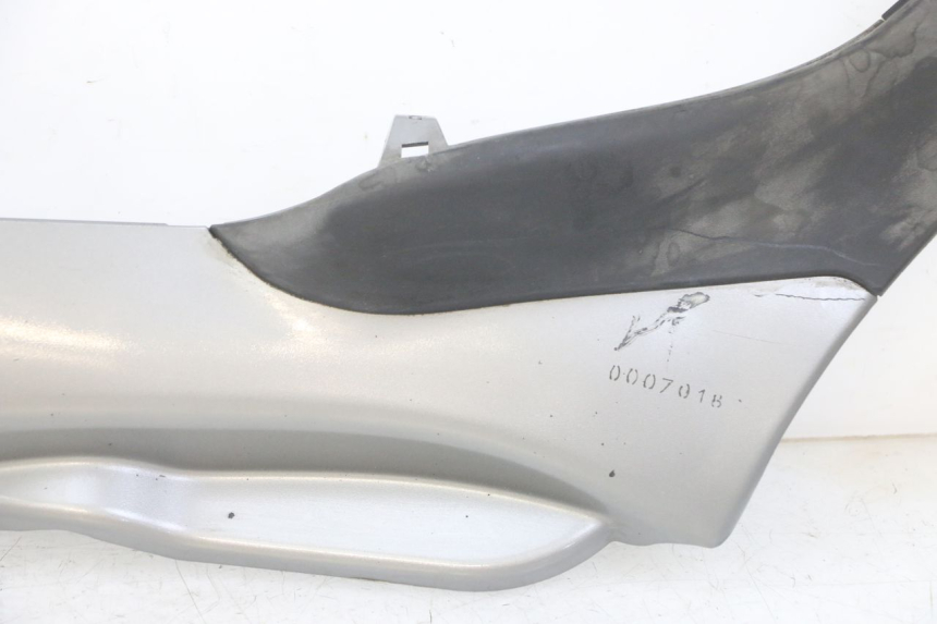 photo de LEFT LOWER FAIRING PIAGGIO MP3 LT 300 (2010 - 2016) - Additional view of the item