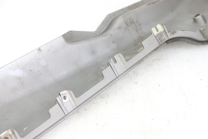 photo de LEFT LOWER FAIRING PIAGGIO MP3 LT 300 (2010 - 2016) - Product overview