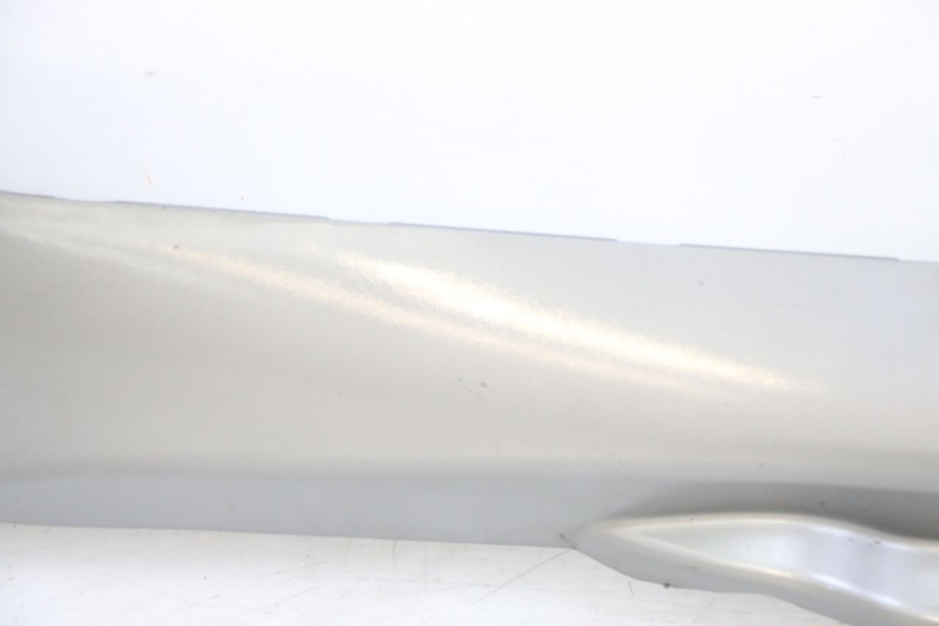 photo de LEFT LOWER FAIRING PIAGGIO MP3 LT 300 (2010 - 2016) - Markings and original references