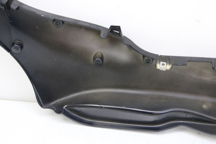 photo de LEFT LOWER FAIRING PIAGGIO MP3 125 (2006 - 2014) - Checked used part