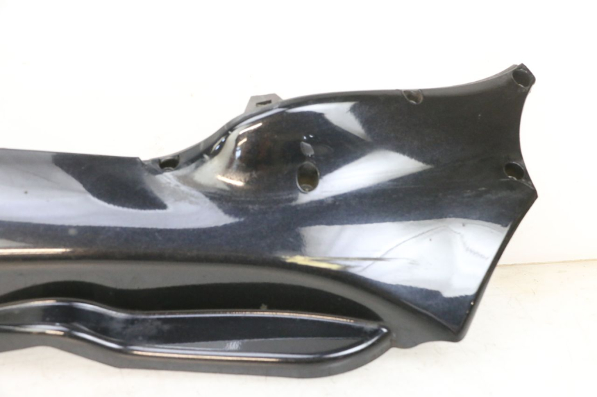 photo de LEFT LOWER FAIRING PIAGGIO MP3 125 (2006 - 2014) - Checked used part
