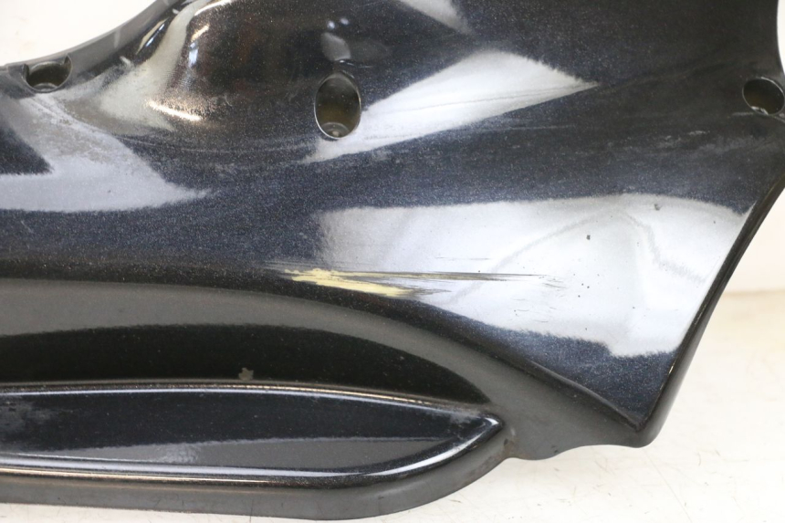 photo de LEFT LOWER FAIRING PIAGGIO MP3 125 (2006 - 2014) - Markings and original references