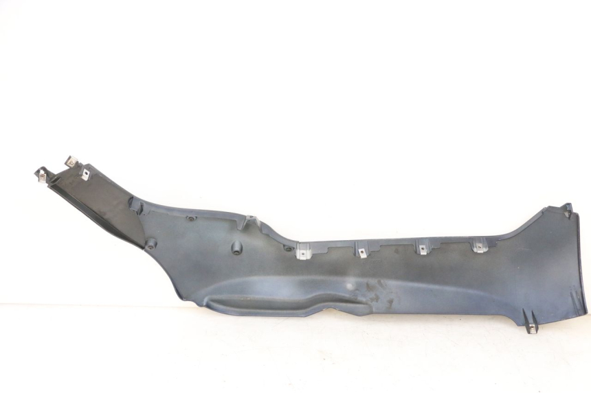 photo de LEFT BELLY PANEL PIAGGIO MP3 RL 250 (2006 - 2010) - Surface and material condition