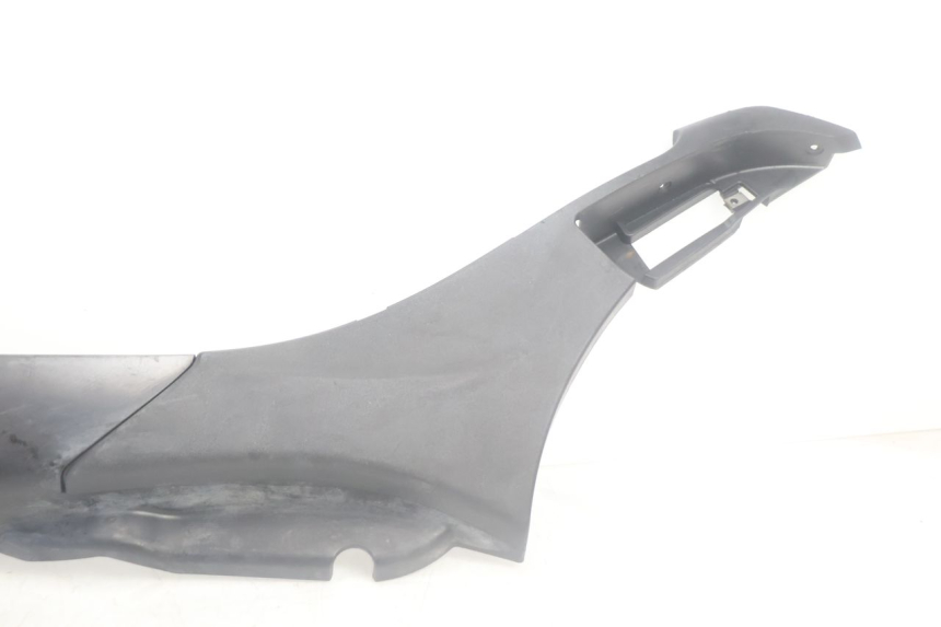photo de LEFT BELLY PANEL PIAGGIO MP3 500 (2016 - 2018) - Zoom on usage condition