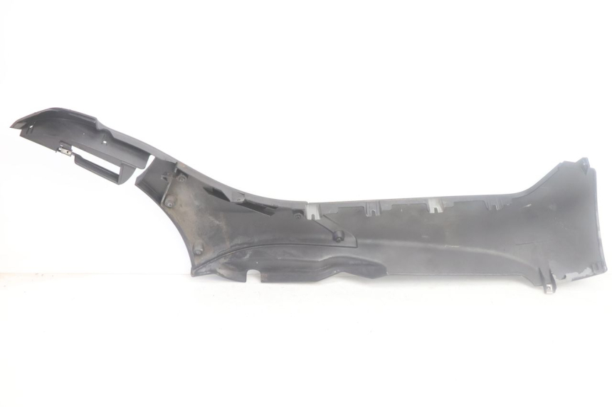 photo de LEFT BELLY PANEL PIAGGIO MP3 500 (2016 - 2018) - Surface and material condition