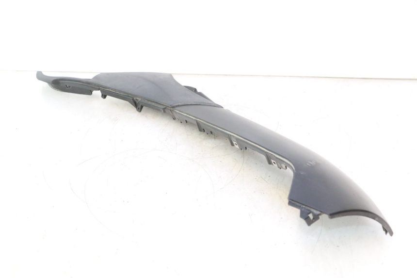 photo de LEFT BELLY PANEL PIAGGIO MP3 500 (2016 - 2018) - Fixing points details