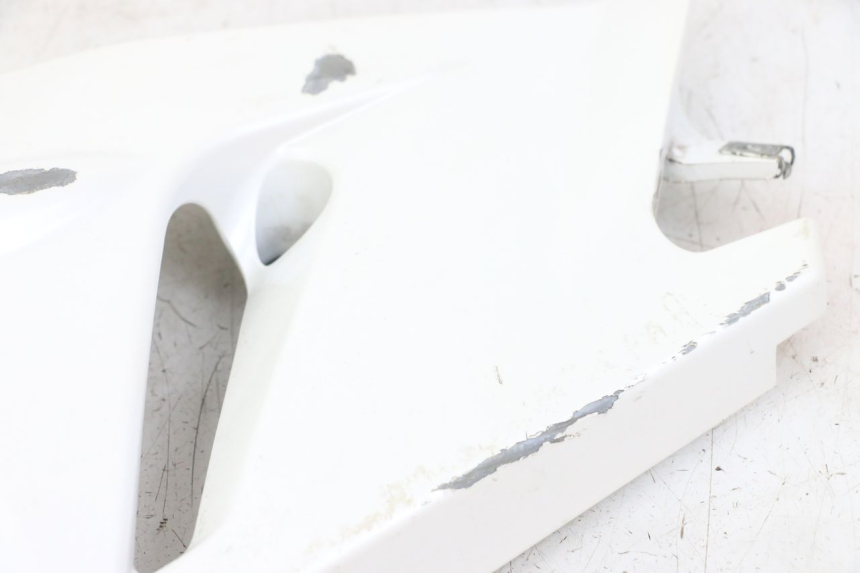 photo de LEFT BELLY PANEL MOTO GUZZI NORGE 8V GT 1200 (2011 - 2016) - Alternative perspective