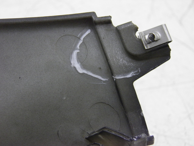 photo de LEFT BELLY PANEL PIAGGIO X8 STREET 125 (2006 - 2007) - Zoom on usage condition