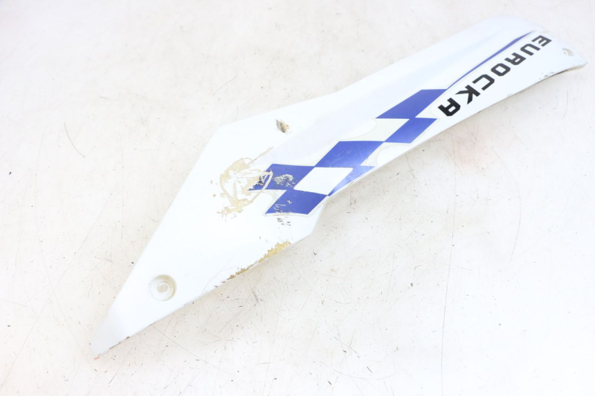 photo de Left side lower body panel EUROCKA R8 4T 50 (2013 - 2022) - Zoom on usage condition