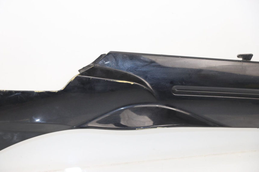 photo de LEFT BELLY PANEL ROADSIGN WALLABY 50 (2009 - 2014) - Distinctive features