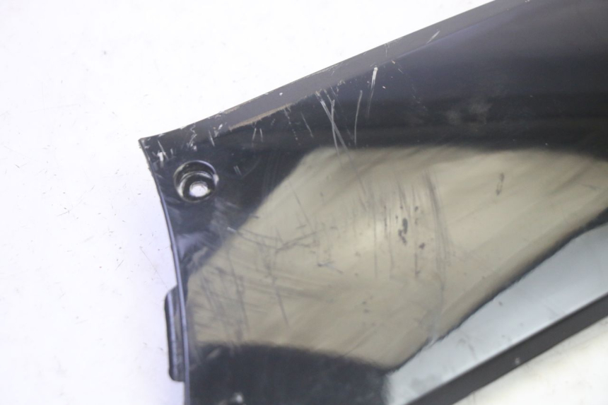 photo de LEFT BELLY PANEL JM MOTORS SANTANA EVO 50 (2024 - 2026) - Zoom on usage condition