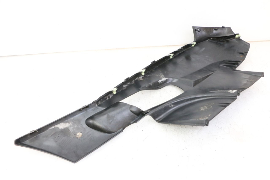 photo de LEFT BELLY PANEL PEUGEOT SATELIS 125 (2013 - 2018) - Alternative perspective