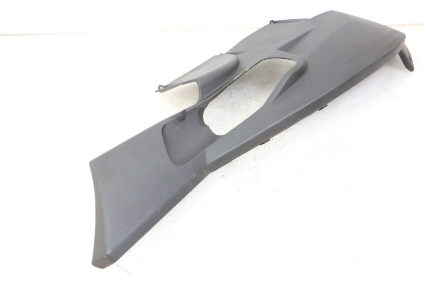 photo de LEFT BELLY PANEL PEUGEOT SATELIS 125 (2013 - 2018) - Technical close-up