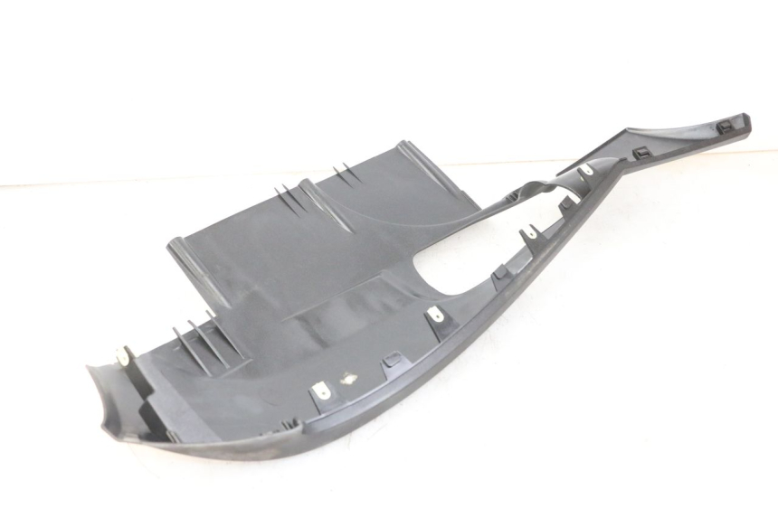 photo de LEFT BELLY PANEL PEUGEOT SATELIS 125 (2013 - 2018) - Markings and original references