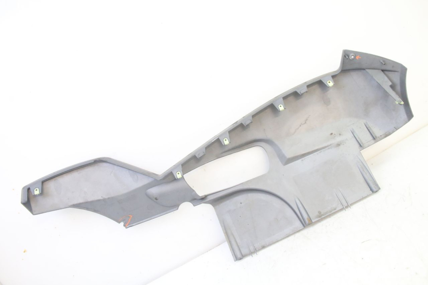 photo de LEFT BELLY PANEL PEUGEOT SATELIS 250 (2006 - 2012) - Alternative perspective