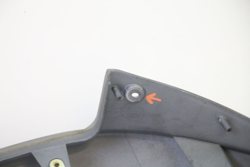 photo de LEFT BELLY PANEL PEUGEOT SATELIS 250 (2006 - 2012) - Surface and material condition