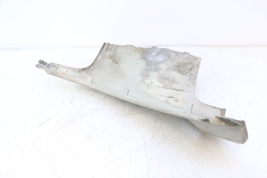 photo de LEFT BELLY PANEL PEUGEOT SPEEDFIGHT LC 50 (1996 - 2002) - Distinctive features