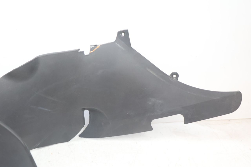 photo de LEFT BELLY PANEL CAN-AM SPYDER RS 1000 (2008 - 2012) - Zoom on usage condition