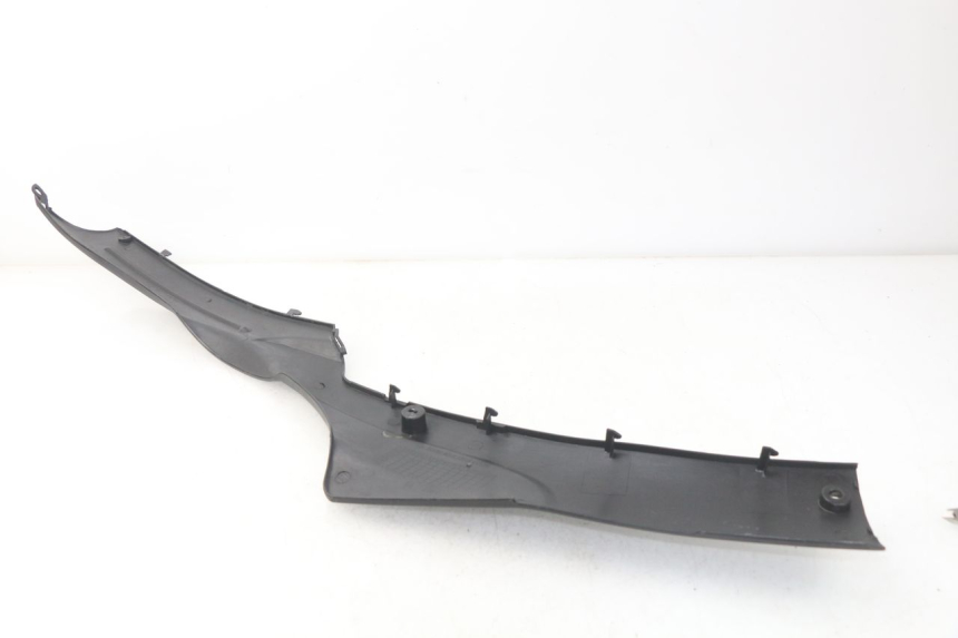 photo de LEFT BELLY PANEL FYM STRADA 50 (2007 - 2014) - Alternative perspective