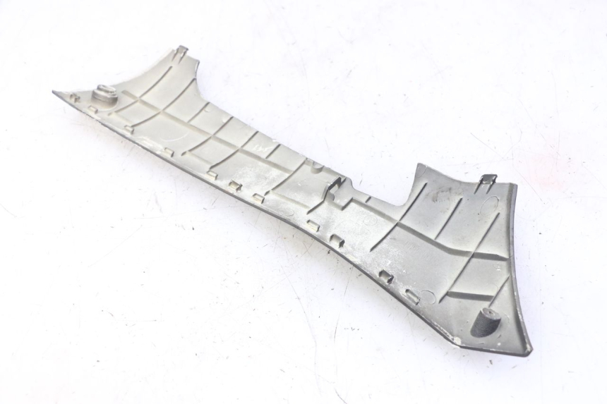 photo de LEFT BELLY PANEL PEUGEOT STREETZONE I NAKED 2T 50 (2018 - 2020) - Alternative perspective