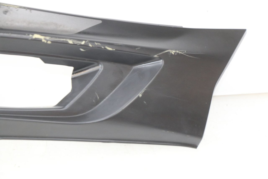 photo de LEFT LOWER FAIRING APRILIA SXR 50 (2021 - 2023) - High-resolution close-up