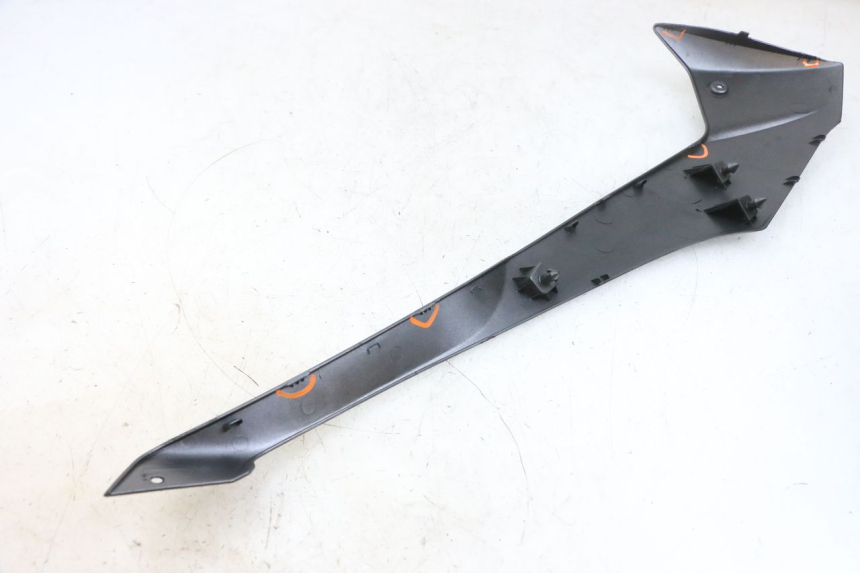 photo de LEFT BELLY PANEL YAMAHA TRICITY 300 (2020 - 2024) - Component detail