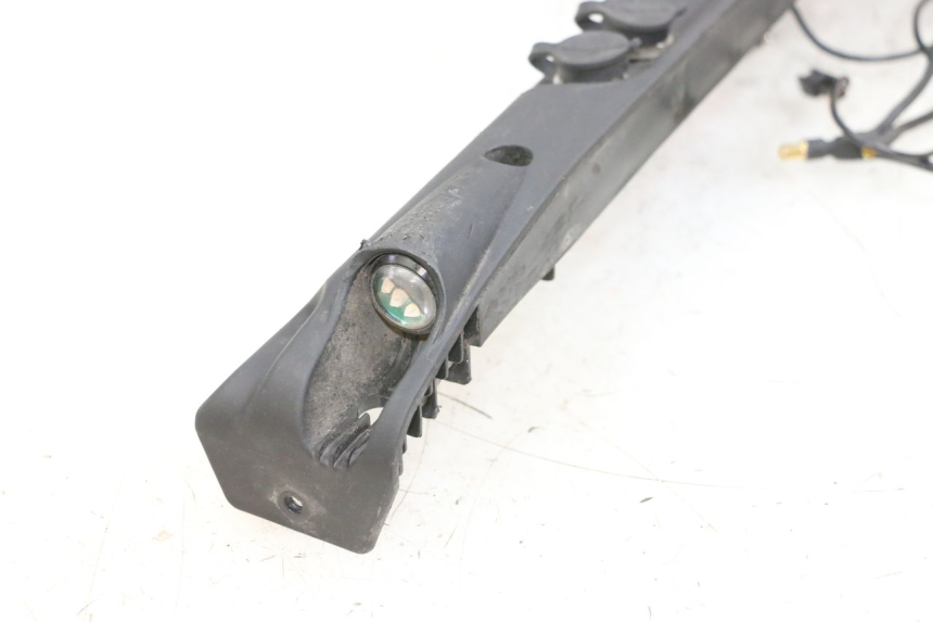 photo de LEFT LOWER FRAME DUALTRON VICTOR LIMITED 1 - Additional view of the item