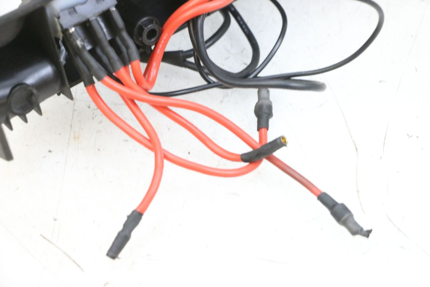 photo de LEFT LOWER FRAME DUALTRON VICTOR LIMITED 1 - Fixing points details