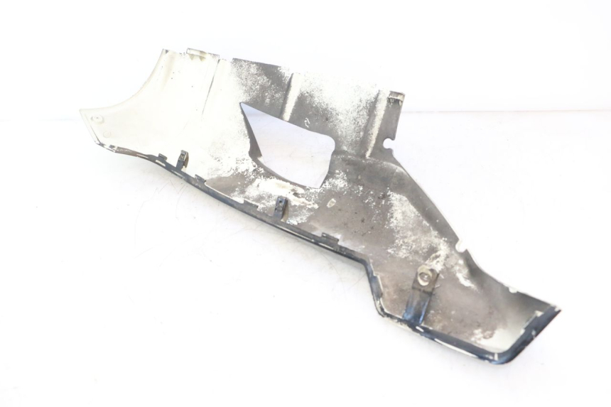 photo de LEFT BELLY PANEL PEUGEOT VIVACITY NEW 2T 50 (2008 - 2017) - Fixing points details