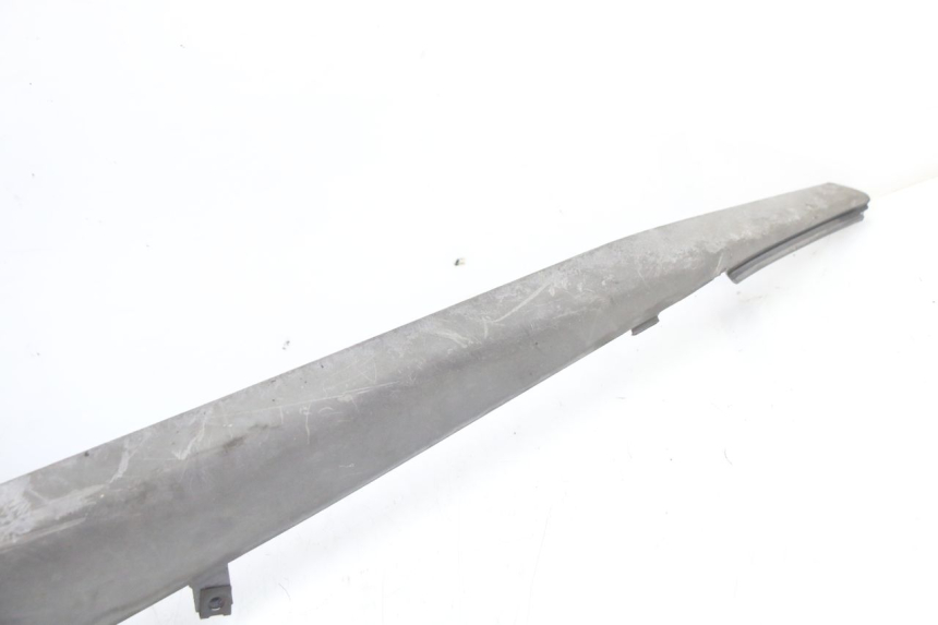 photo de LEFT LOWER FAIRING YAMAHA XMAX X-MAX 125 (2006 - 2009) - Alternative perspective