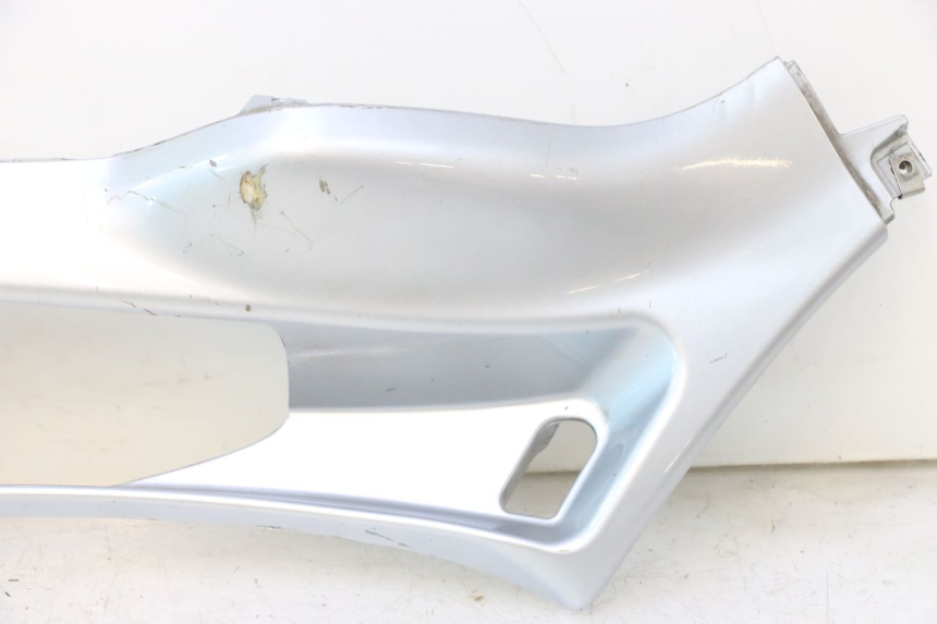 photo de LEFT BELLY PANEL PIAGGIO X8 STREET 125 (2006 - 2007) - Technical close-up