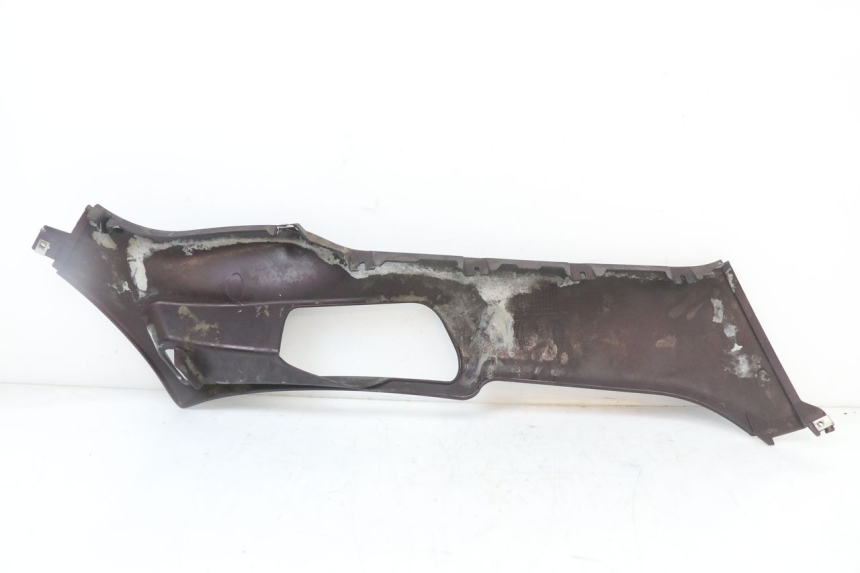 photo de LEFT LOWER FAIRING PIAGGIO X8 125 (2004 - 2007) - Technical close-up