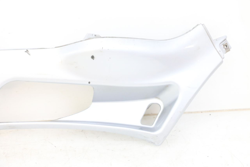 photo de LEFT LOWER FAIRING PIAGGIO X8 125 (2004 - 2007) - Alternative perspective