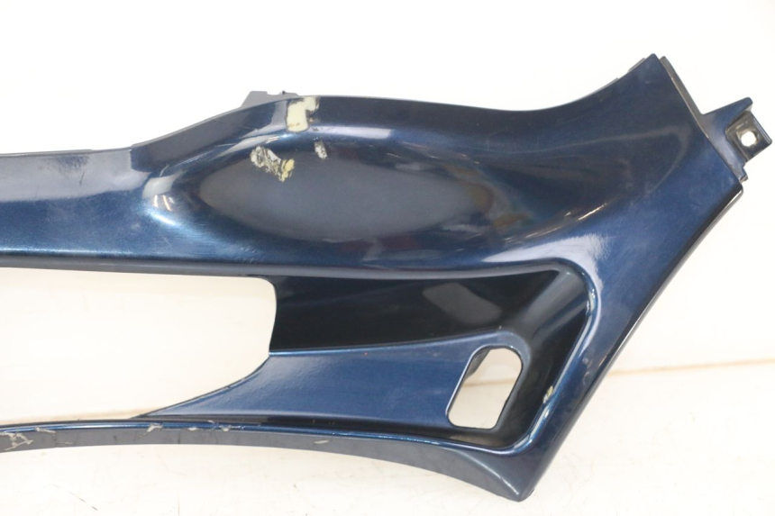 photo de LEFT LOWER FAIRING PIAGGIO XEVO - X EVO 125 (2007 - 2017) - Distinctive features