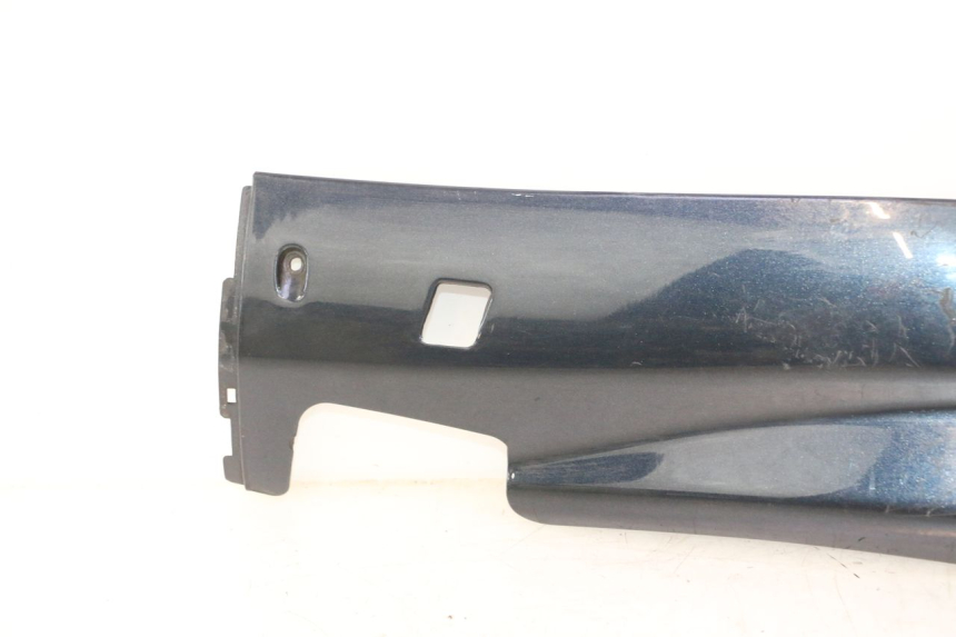 photo de LEFT BELLY PANEL YAMAHA YP MAJESTY 125 (1998 - 2001) - Component detail