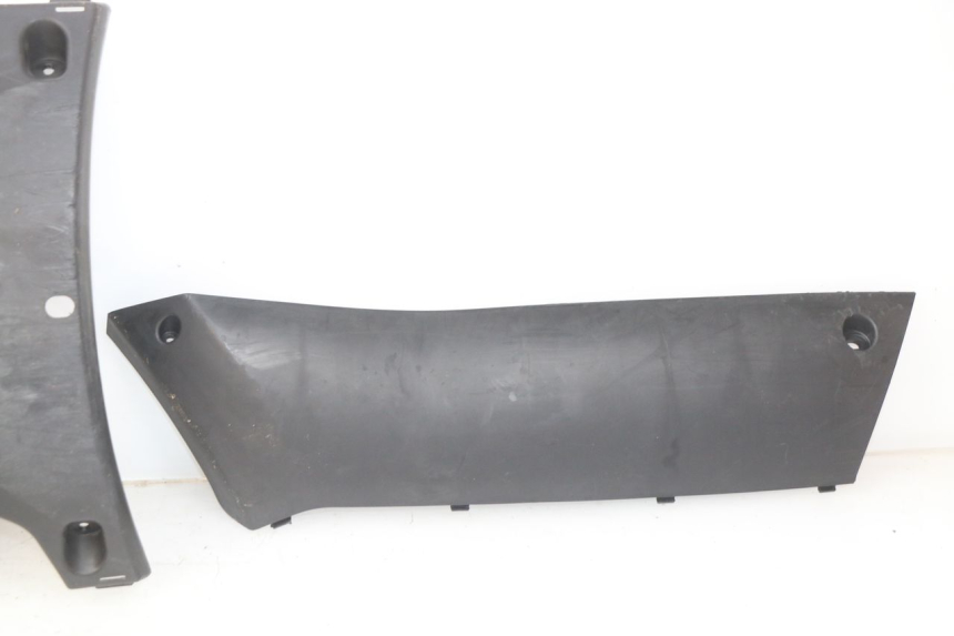 photo de LOWER PART OF THE BODY PEUGEOT KISBEE 2T 50 (2010 - 2017) - Checked used part