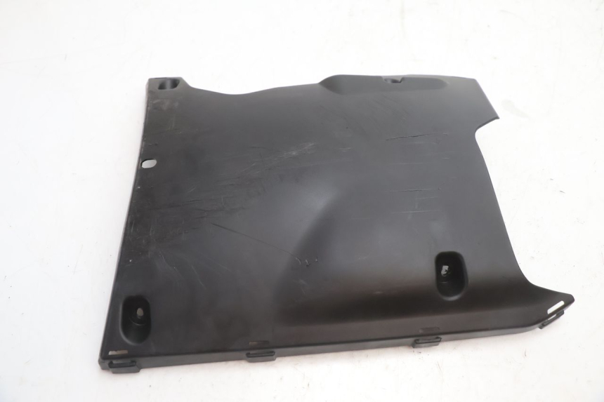 photo de LOWER PART OF THE BODY PEUGEOT KISBEE 2T 50 (2018 - 2022) - Main view