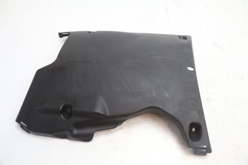 photo de LOWER PART OF THE BODY PEUGEOT KISBEE 2T 50 (2018 - 2022) - Component detail