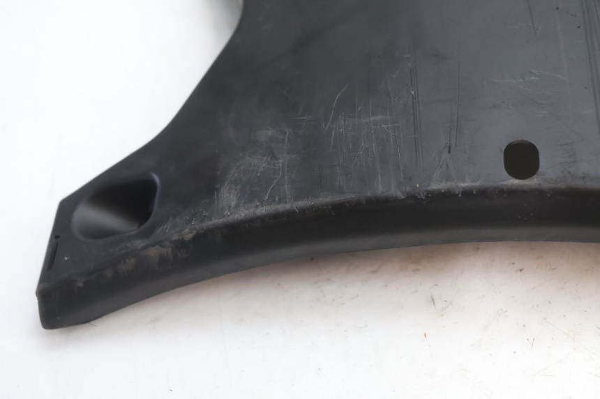 photo de LOWER PART OF THE BODY PEUGEOT KISBEE 2T 50 (2018 - 2022) - Alternative perspective