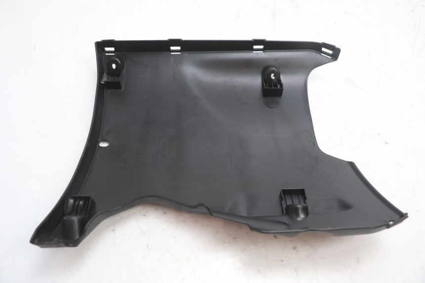 photo de LOWER PART OF THE BODY PEUGEOT KISBEE 2T 50 (2018 - 2022) - Product overview