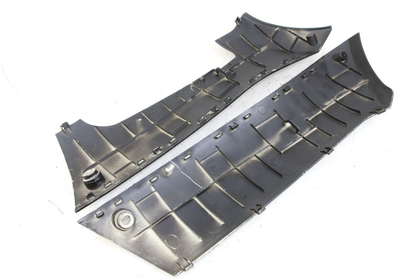 photo de LOWER PART OF THE BODY PEUGEOT KISBEE 4T 50 (2018 - 2022) - Zoom on usage condition